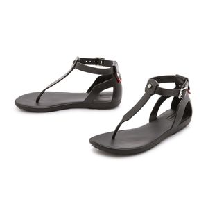 Hunter Sandals